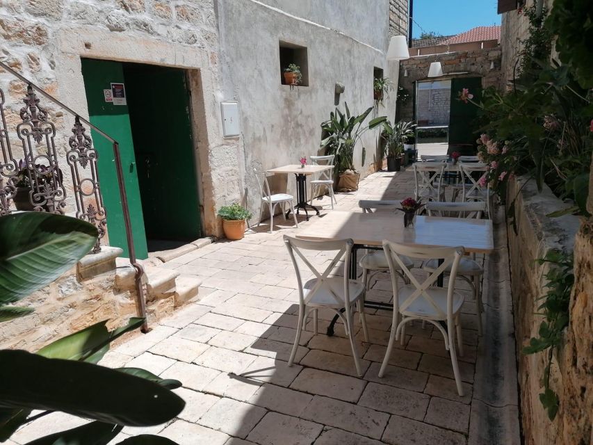 Hvar: Hvar Wine Tasting Experience - Should you book the Hvar wine tasting?