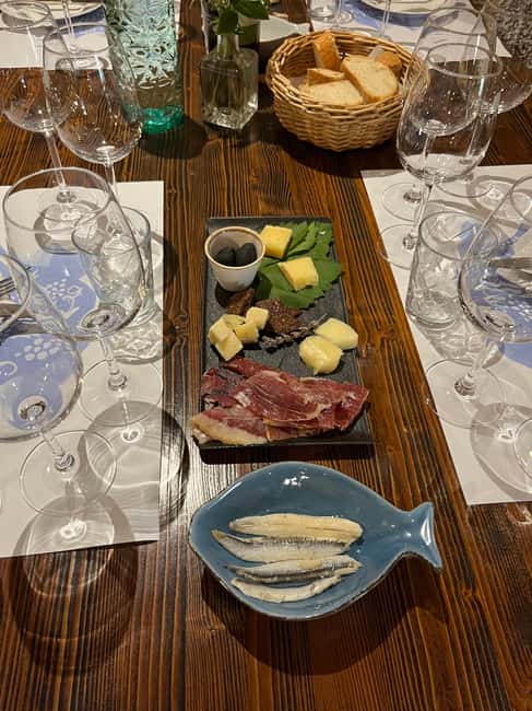 Hvar: Hvar Wine Tasting Experience - Who should book this experience
