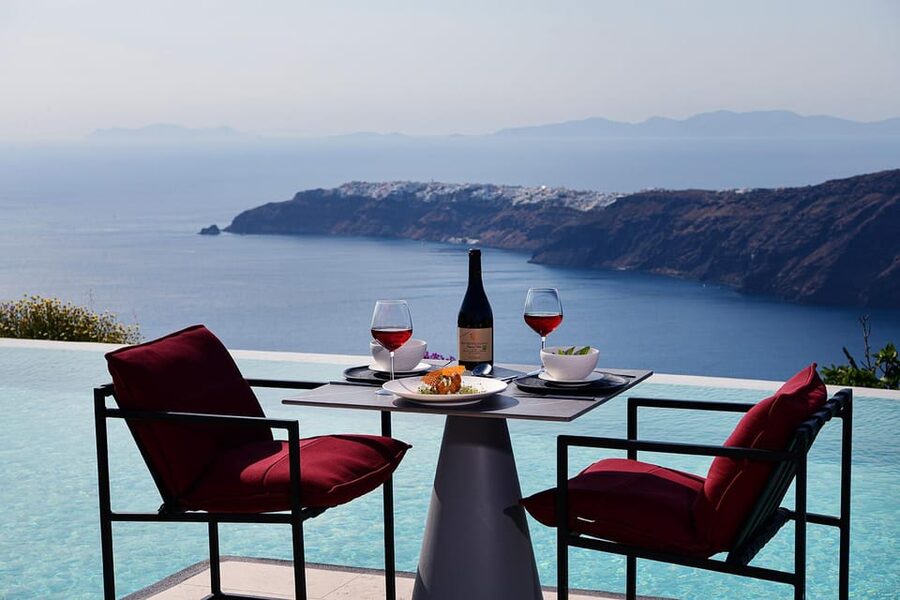 Imerovigli: Premium Wine Tasting with Caldera and Sea Views - A caldera view that earns its place in the price