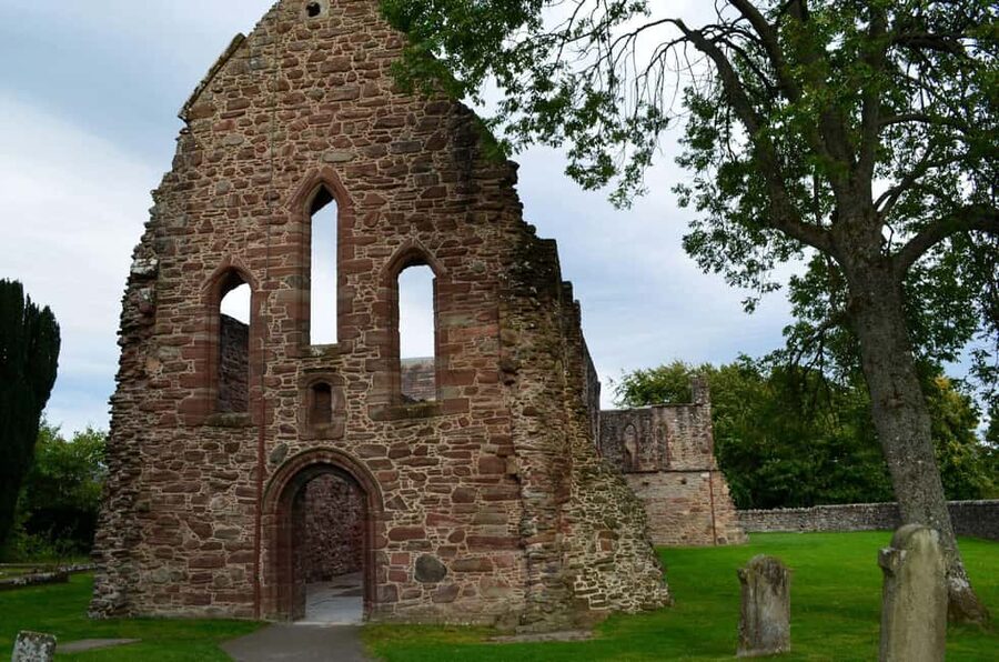 Inverness: Loch Ness, Outlander & Whisky Distillery - Glen Ord and the price of a whisky dram