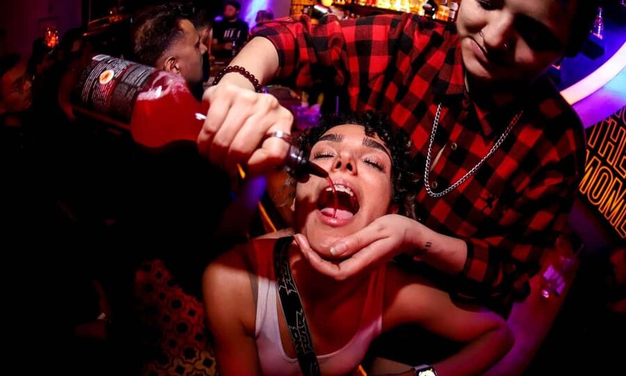 Istanbul: Rooftop Pub Crawl with Party Bus - Three rooftop clubs and changing music