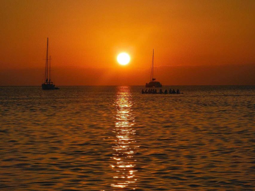 Jávea: 90-Minute Sunset Cruise with Glass of Cava - Setting Sail From Jávea’s Green Lighthouse