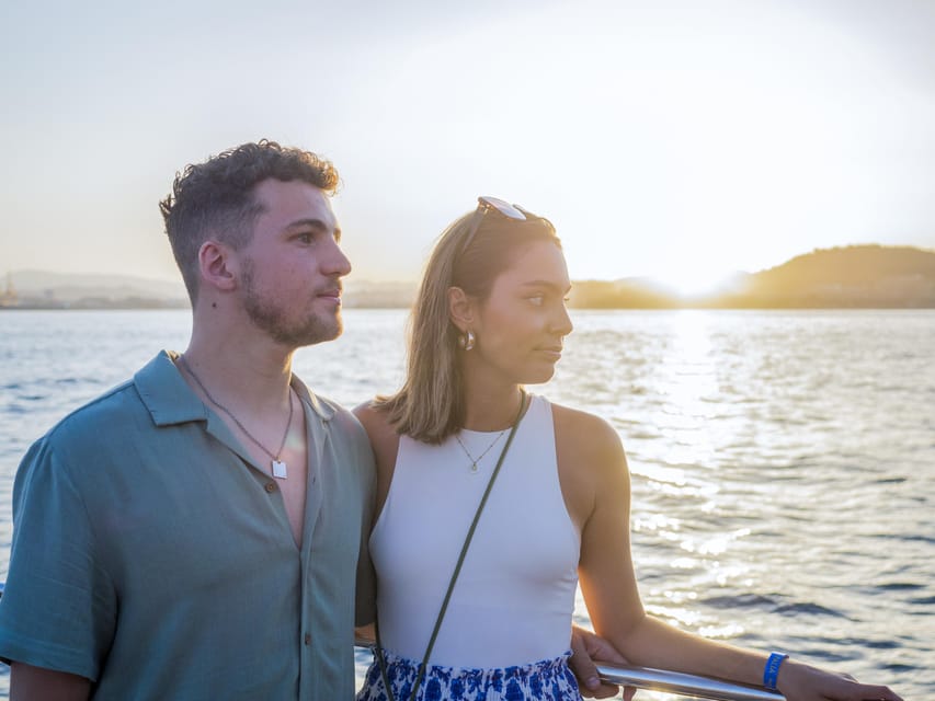 Jávea: 90-Minute Sunset Cruise with Glass of Cava - What the 90-Minute Cruise Feels Like