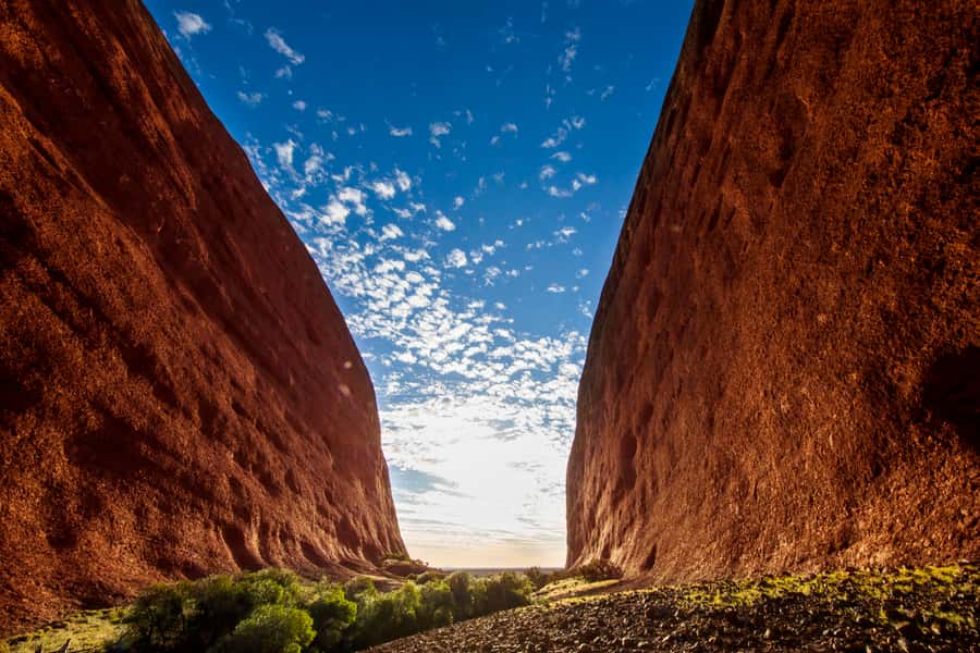 Kata Tjuṯa Sunset Tour with Sparkling Wine and Cheeseboard - The sunset viewing stop and the changing domes