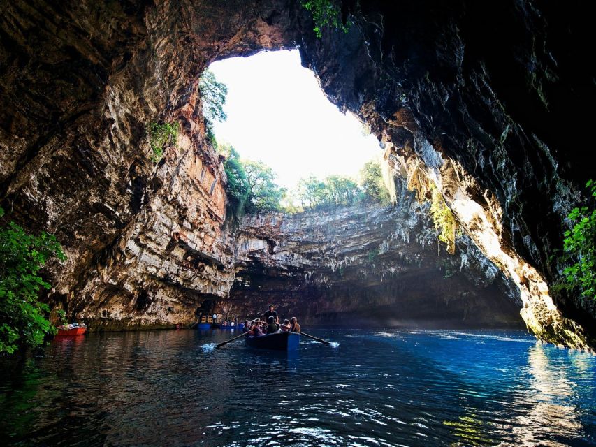 Kefalonia: Wine Tasting, Melissani, Drogarati & Fiscardo - Melissani Lake and the short boat ride