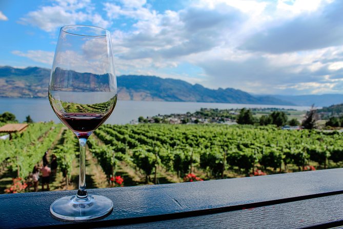Kelowna or West Kelowna Afternoon Sightseeing Wine Tour - Four wineries in four hours: how the afternoon works