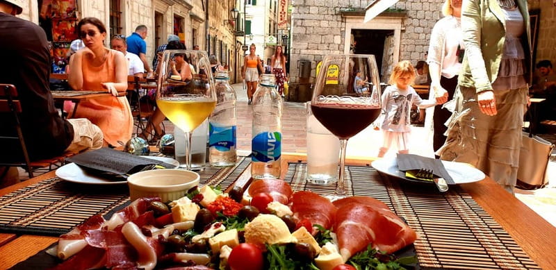 Kotor: Private Walking Tour with Wine and Food Tasting - Key points at a glance