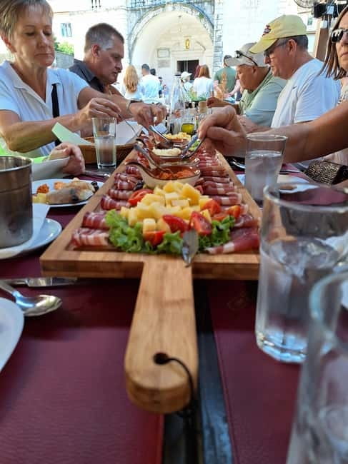 Kotor: Private Walking Tour with Wine and Food Tasting - Why this Kotor tour works so well