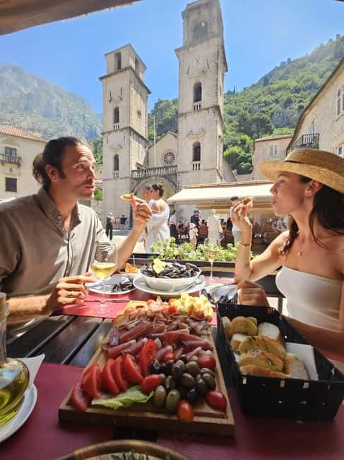 Kotor: Private Walking Tour with Wine and Food Tasting - The 45-minute walk through the UNESCO Old Town