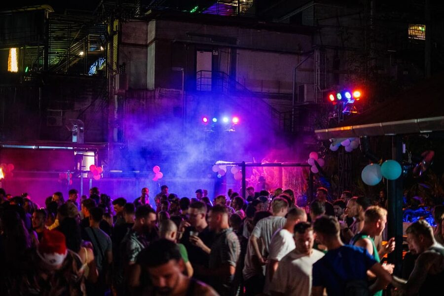 Krabi Pub Crawl - Join Nomads For The Best Night in Ao Nang! - Who will enjoy this Ao Nang night out