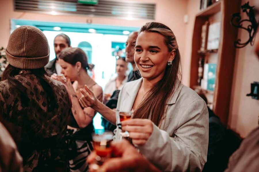 Krakow: 6 pm Tipsy Bar Tour With Karaoke+Twist (Thu-Fri-Sat) - The opening hour of vodka, beer, rum, and gin