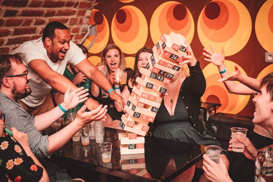 Krakow: Pub Crawl with 1 Hour of Unlimited Alcoholic Drinks - Starting at St. Wojciech Church in Krakow Old Town
