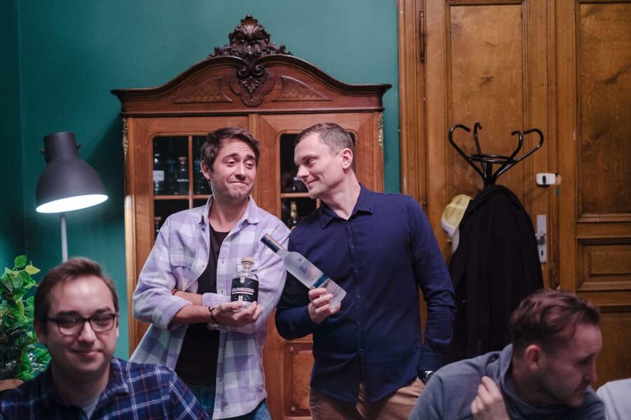 Krakow: Vodka Tasting in Hidden Bar - The first taste: how eight vodkas are handled