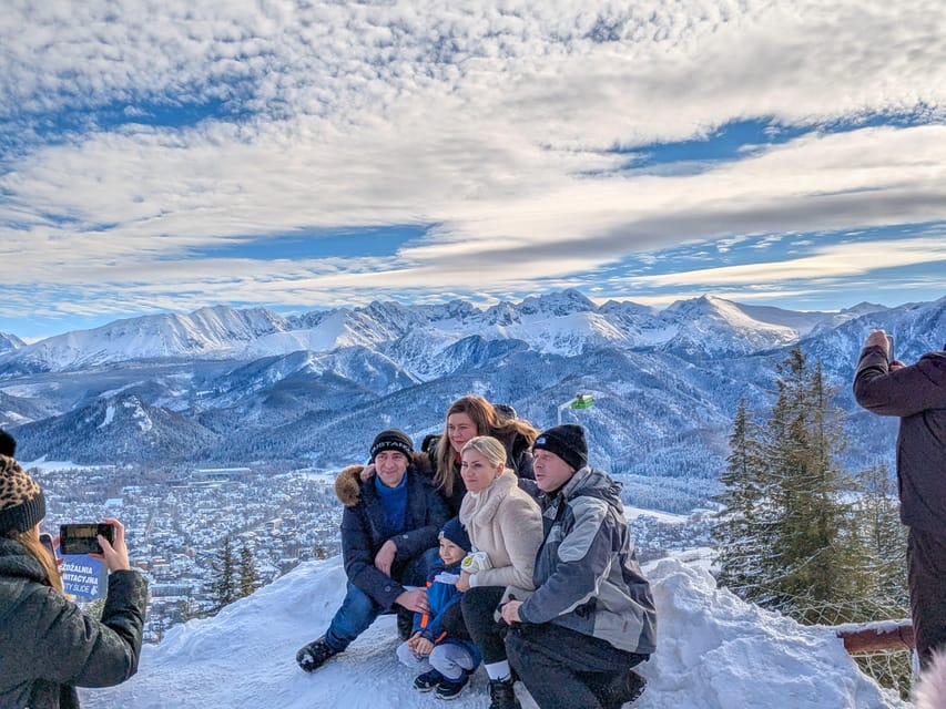 Krakow: Zakopane Cable Car, Vodka, Cheese & Hot Springs Tour - Krupówki, lunch, and a taste of resort-town life
