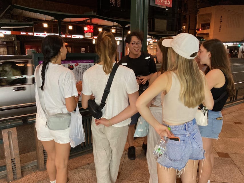 Kyoto: Gion Evening Walk with Hidden Gems, Geisha & Sake - Why Gion works best after sunset