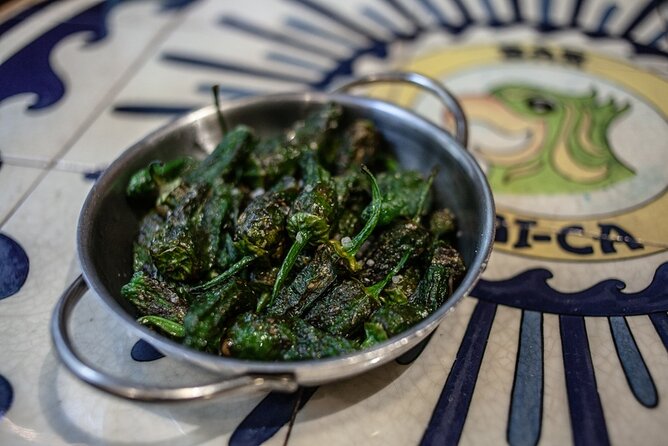 La Barceloneta Tapas & Wine & Drinks Tour in Barcelona - Dietary needs and participation