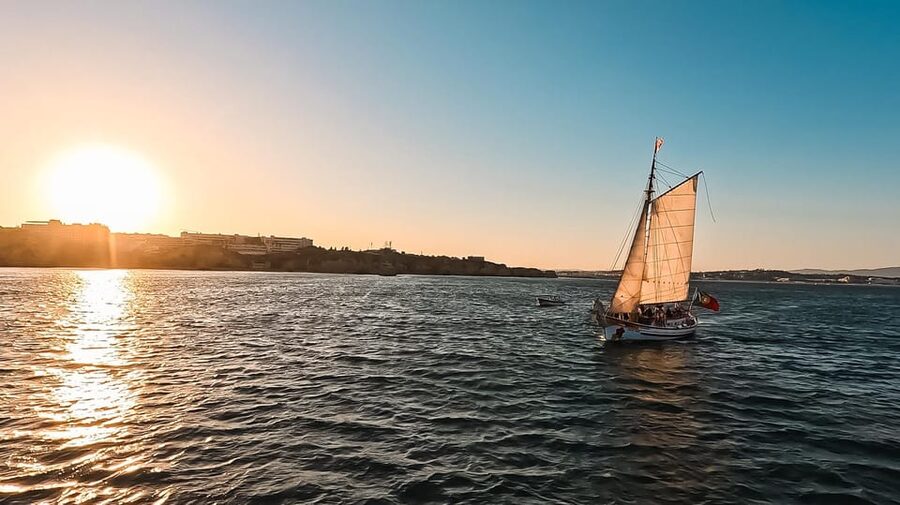 Lagos: Sunset Sail aboard a Traditional Boat with Prosecco - Who should book this sunset sail?