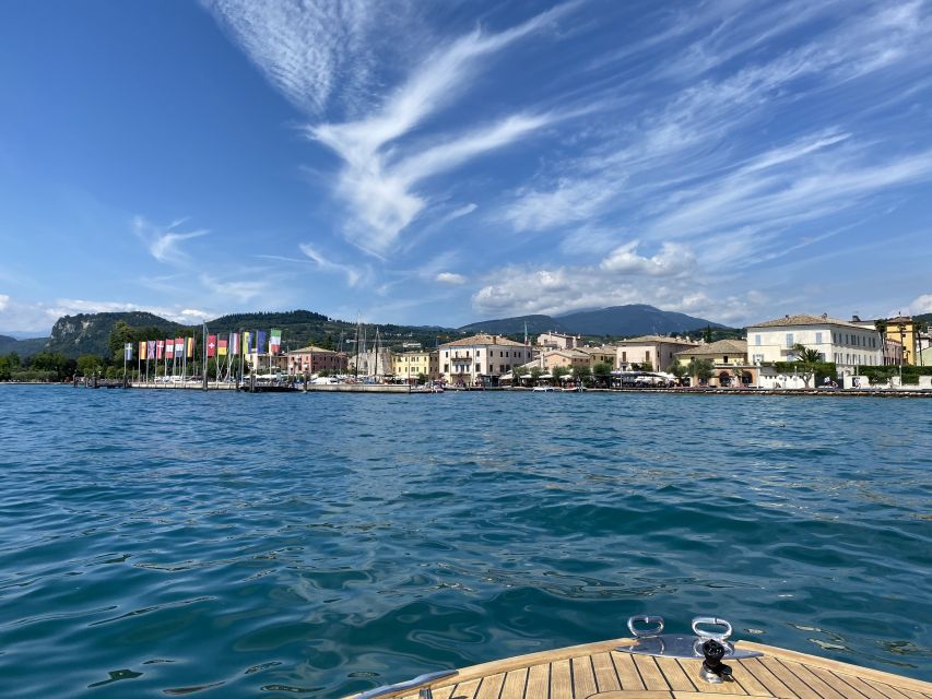 Lake Garda: Historic Castle Cruise with Wine Tasting - Swimming near Villa Canossa