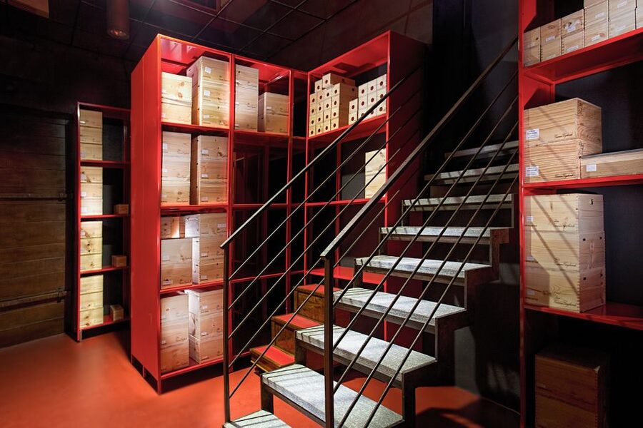 Langhe: Winery Tour and Wine Tasting - What happens during the 1.5-hour visit