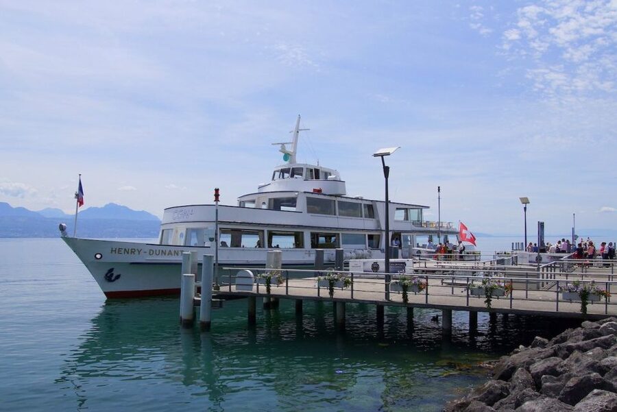 Lausanne: 2-Hour Lake Geneva Cruise Along Lavaux Vineyards - Vevey and the Riviera from the water