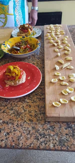 Lecce: Countryside Vineyard Walk & Wine Tasting - What the two-hour schedule feels like