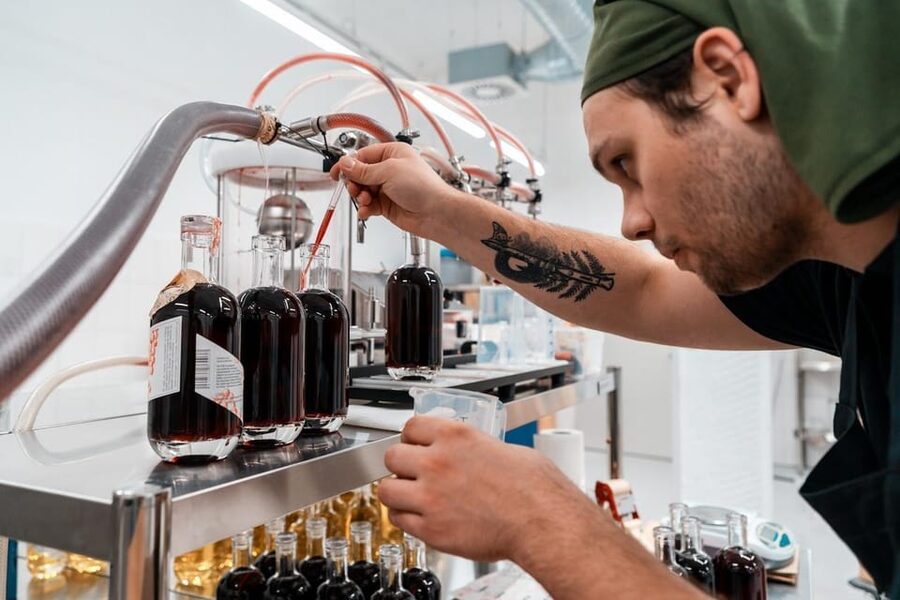 Leipzig Spirits Manufacture: Guided Tour and Tasting - A relaxed visit with a few limits