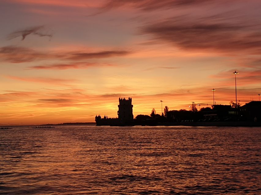 Lisbon: Champagne Sailing Tours - How the crew shapes the experience