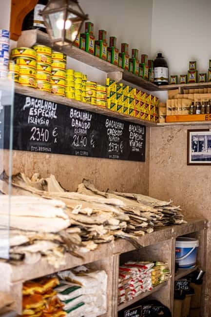 Lisbon: Food Tasting Tour by Tuk Tuk with 2 Stops - Food quality, portion sizes, and expectations
