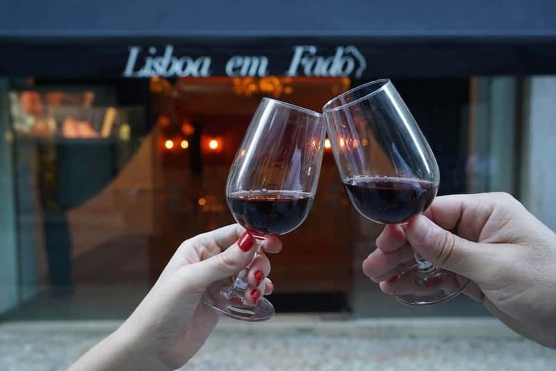 Lisbon: Live Fado Show with Port Wine at Lisboa em Fado - Port wine, juice, and the relaxed atmosphere