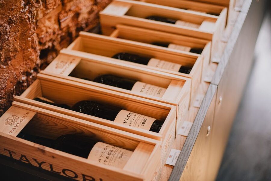Lisbon: Port Wine Tasting at Taylor’s Shop and Tasting Room - Timing, opening hours, and practical details