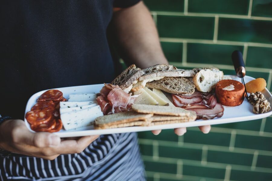 Lisbon: Portuguese Wine and Cheese Tasting with Lunch - How the hosts teach without wine snobbery