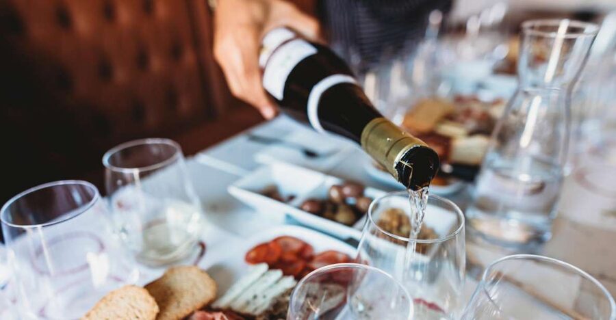 Lisbon: Portuguese Wine and Cheese Tasting with Lunch - From The Vine before the doors open