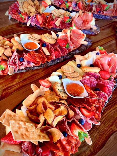 Lisbon: Premium Wine and Tapas Tasting Session - Booking advice for a smooth evening