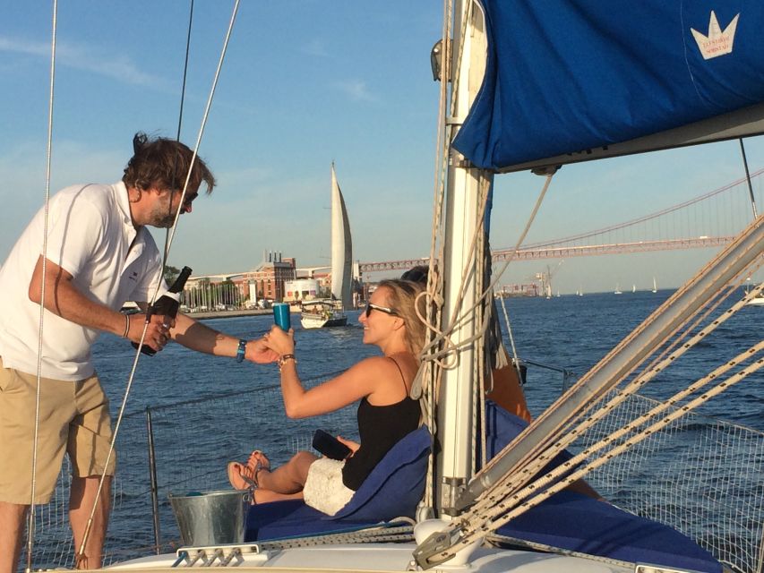 Lisbon: Private Sunset Sailing Tour with Champagne - Champagne, privacy, and the tone of the evening