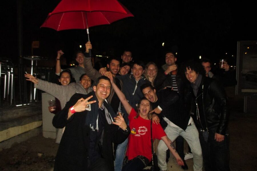Lisbon: Pub Crawl with Open Bar (Premium Upgrade Available) - The guides and the group atmosphere