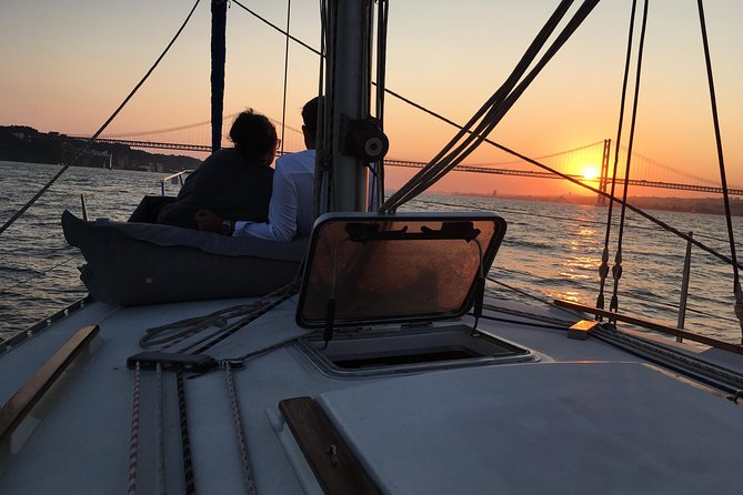 Lisbon Sunset Sailing Tour with White or Rosé Wine and Snacks - Belém Tower and the age of Portuguese voyages
