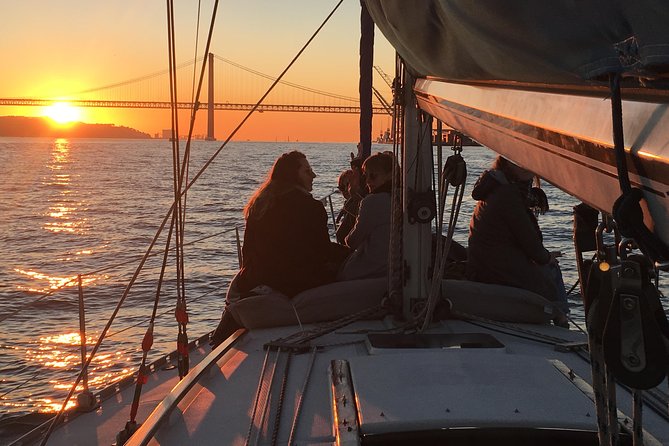 Lisbon Sunset Sailing Tour with White or Rosé Wine and Snacks - From Doca de Santo Amaro to the 25 de Abril Bridge