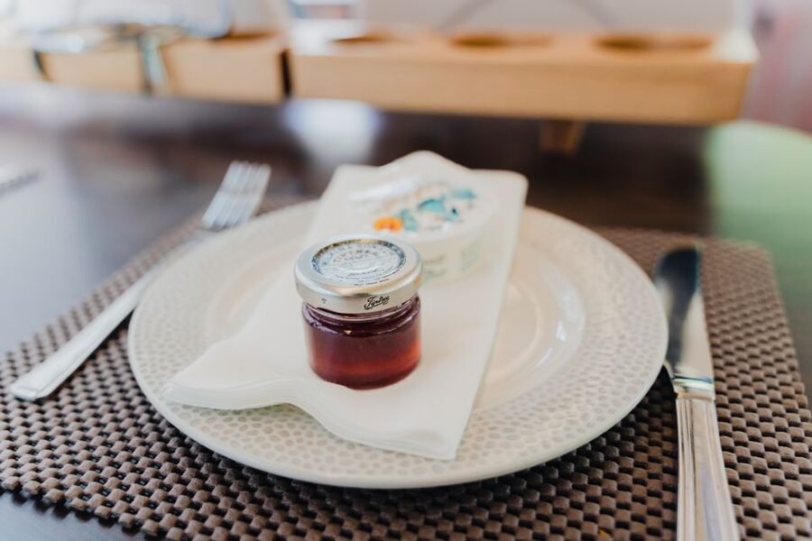 London: Afternoon Tea Bus with a Glass of Prosecco - Practical tips for a smoother ride