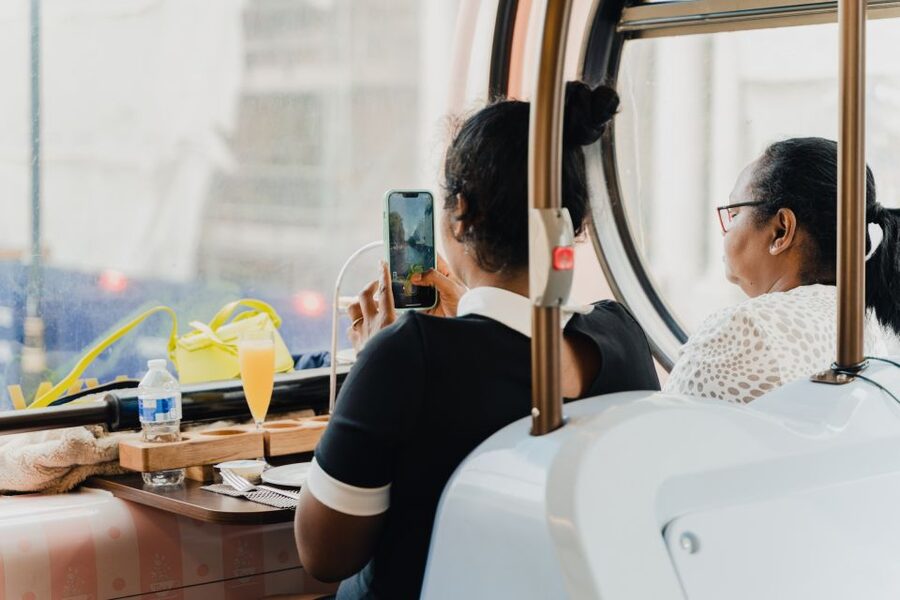 London: Afternoon Tea Bus with a Glass of Prosecco - Service, music, and the small celebratory touches