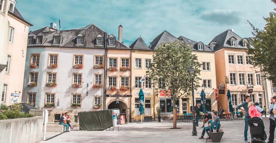 Luxembourg City: Walking Tour with Optional Wine Tastings - Starting at Place d’Armes with a local guide