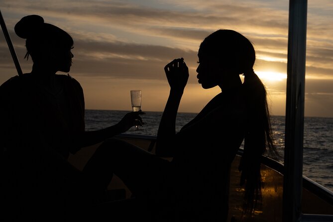 Luxury Sunset Cruise with Prosecco - Prosecco, music, and the mood on board