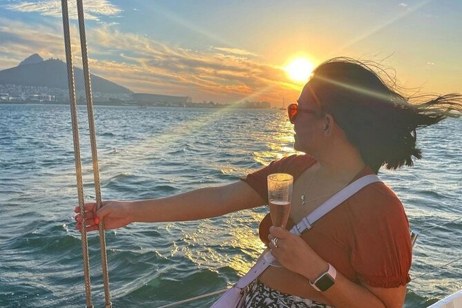 Luxury Sunset Cruise with Prosecco - What to wear and bring for the evening