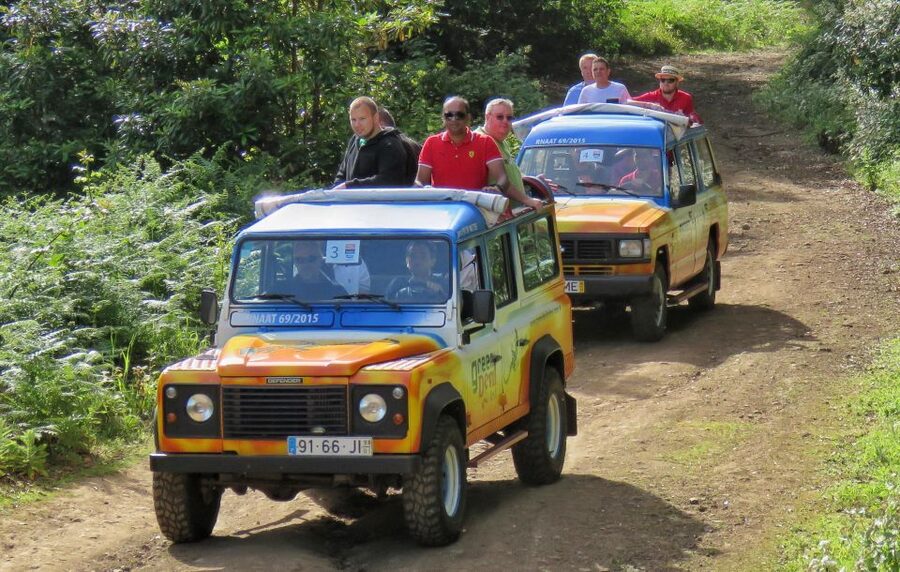 Madeira: Wine & Tapas, Cabo Girão Skywalk 4x4 Jeep Adventure - São Vicente: a peaceful village pause