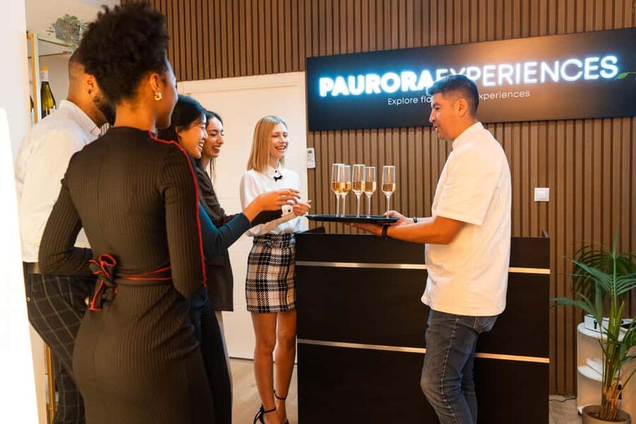Madrid: Paella & Sangria Classes – Seafood, Chicken or Vegan - Paella from the first pan to the final spoonful