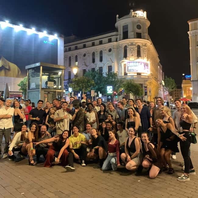 Madrid: Pub Crawl | Free shot & Free Club entry - Starting at Commo between 23:15 and 23:45