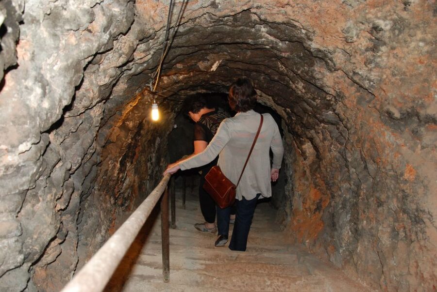 Madrid Region Wineries Guided Tour with Wine Tastings - The road between Chinchón and Colmenar de Oreja