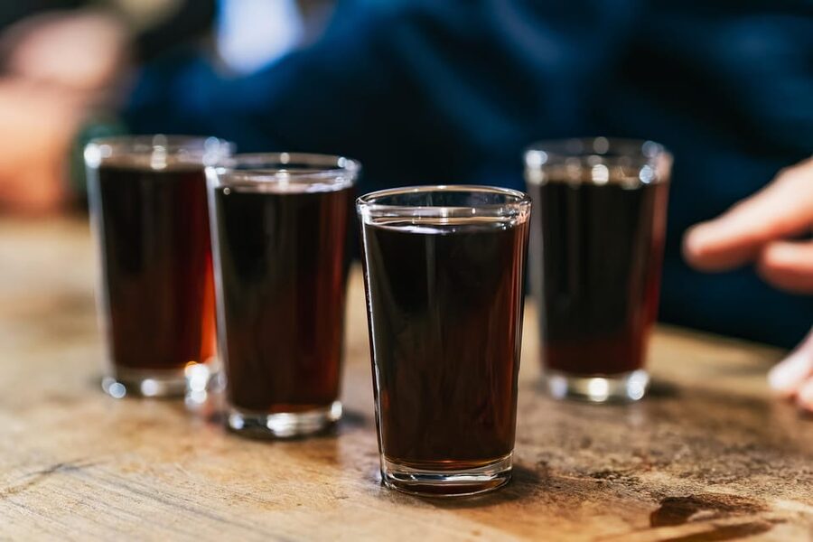 Málaga: Traditional Andalusian Tapas and Wine Tour - The final bar and Málaga vermouth