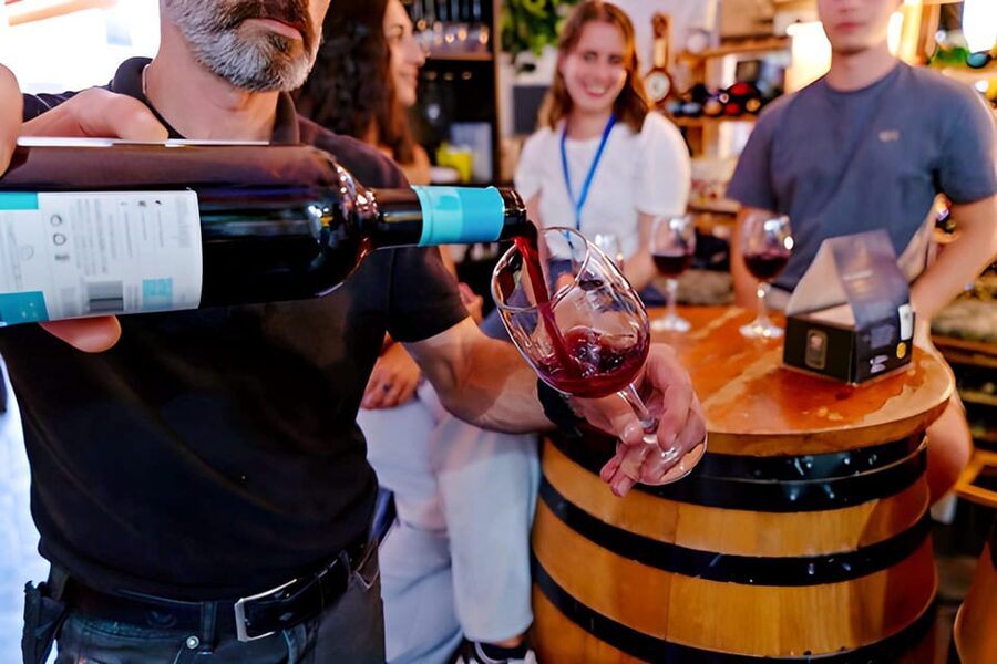 Malaga: Wine and Tapas Tour with Tastings and Drinks - The first tapas bar sets the pace