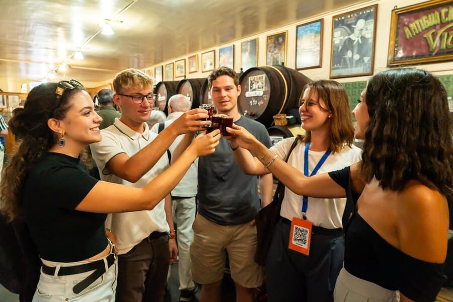 Malaga: Wine and Tapas Tour with Tastings and Drinks - The second restaurant brings more food