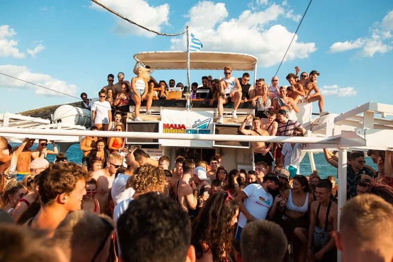 Malia: Booze Cruise Boat Party with Live Dj - What kind of party is this?